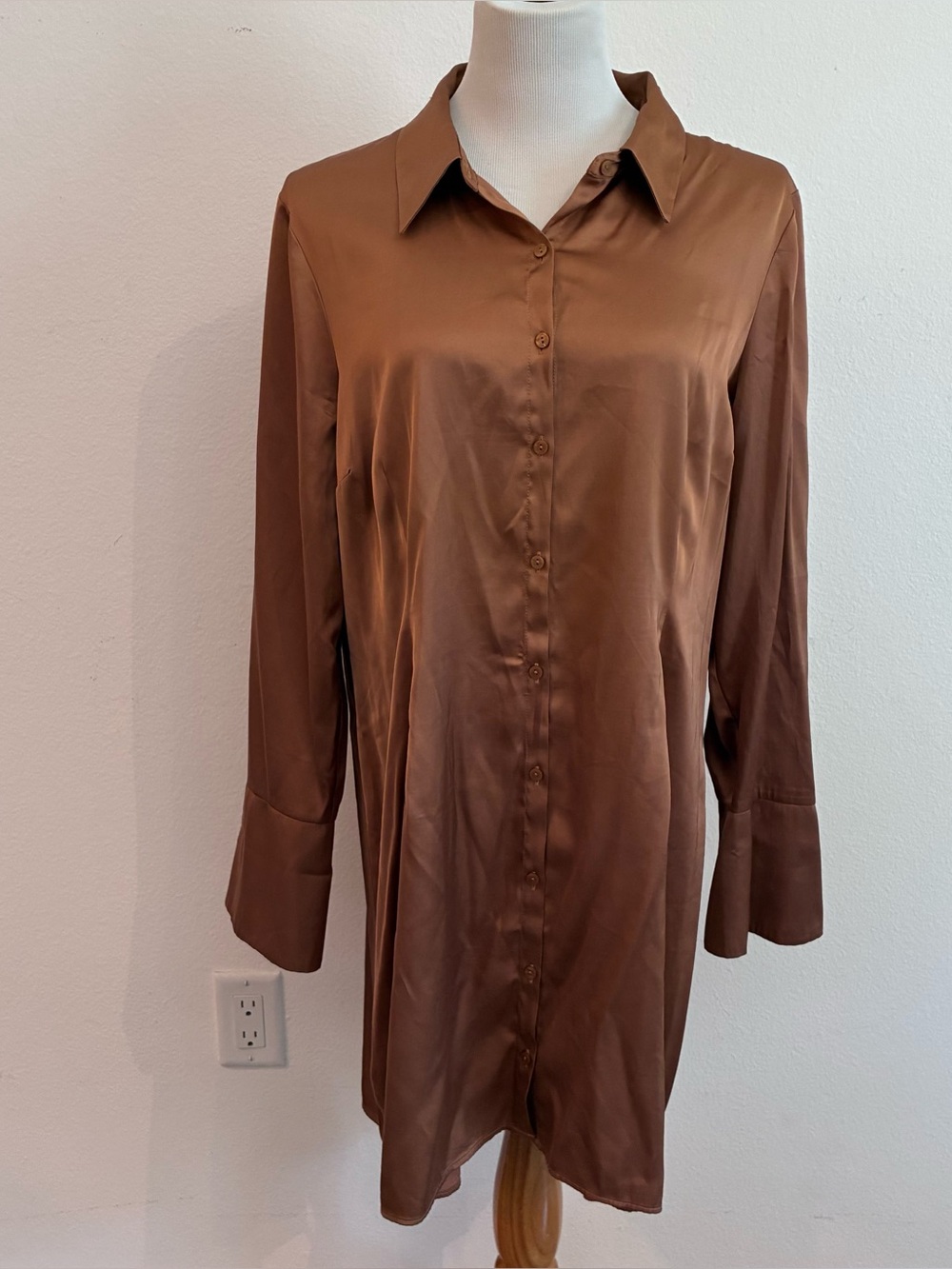 Abercrombie & Fitch Satin Button Front Tunic Blouse Brown XL Long Sleeve